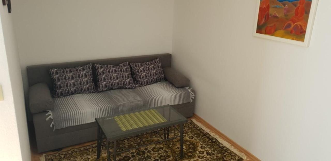 Apartment Roglic 拉布 外观 照片