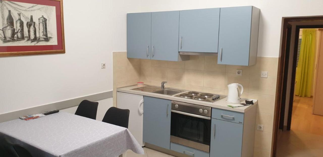 Apartment Roglic 拉布 外观 照片