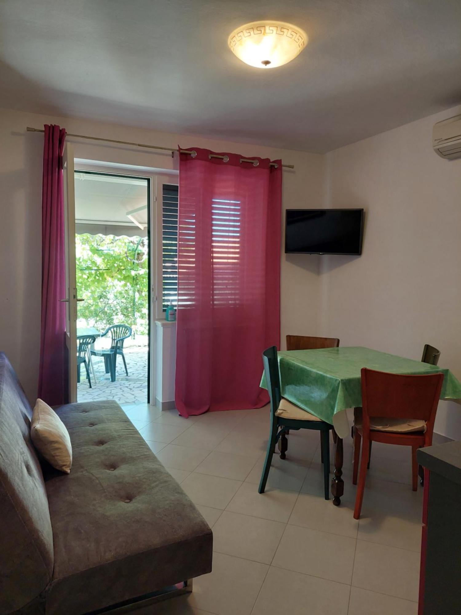 Apartment Roglic 拉布 外观 照片
